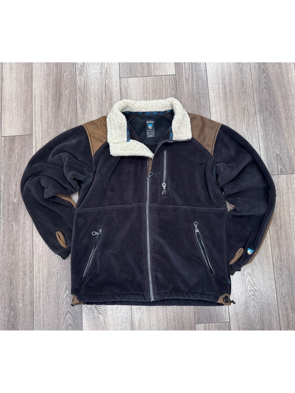 Kühl Alpenwurxs Black and Brown Fleece Jacket with Sherpa Collar